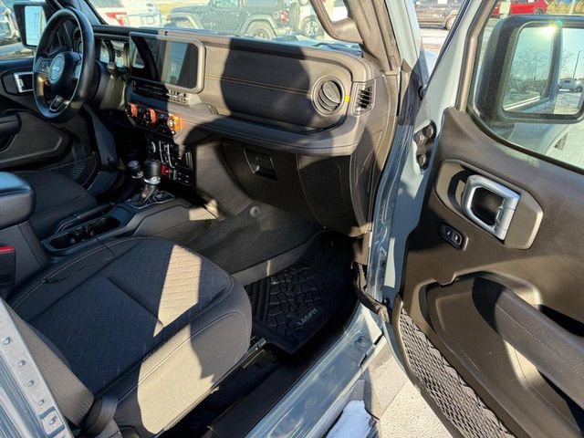 Certified 2024 Jeep Gladiator Mojave image 14