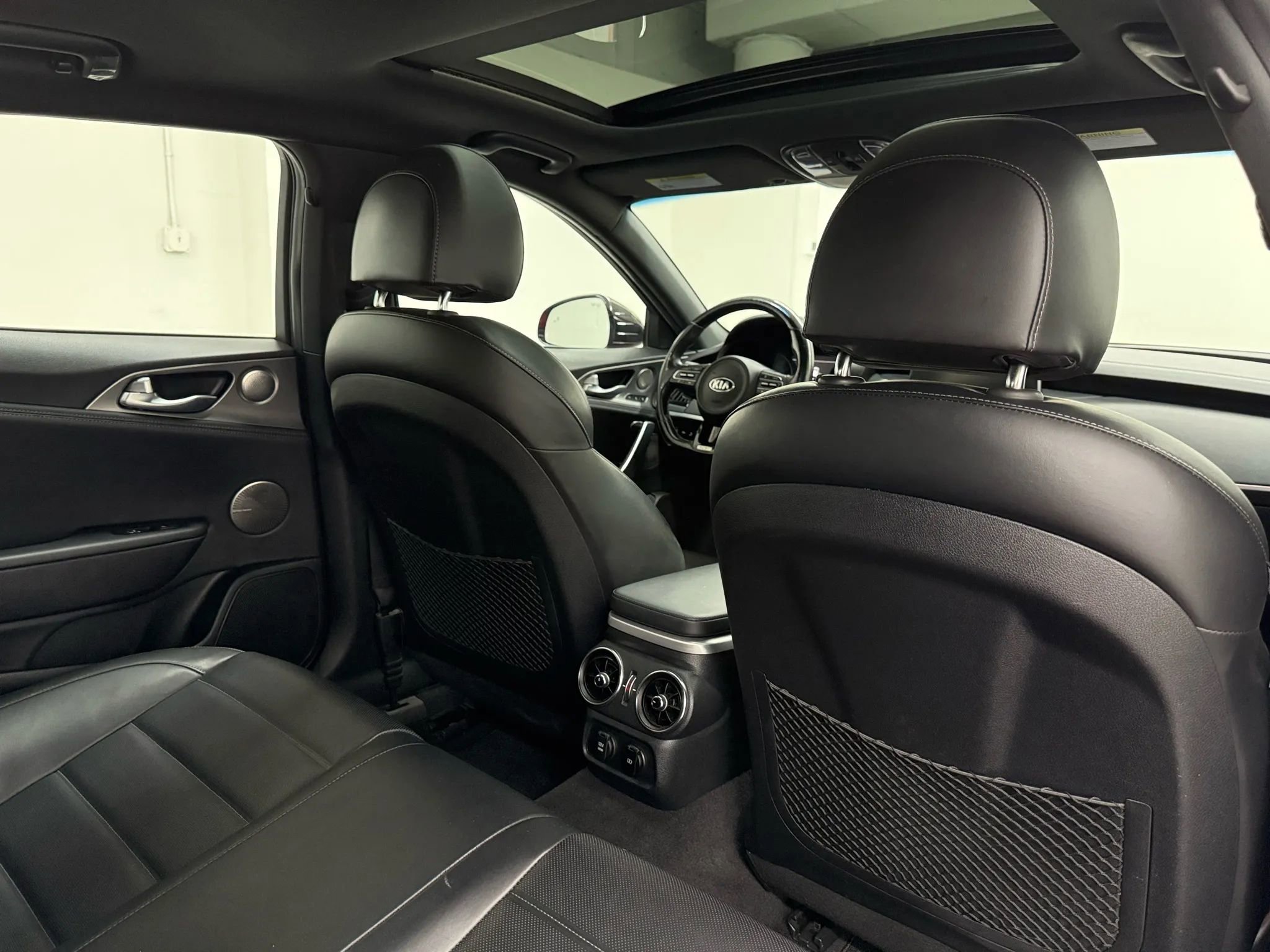 Used 2020 Kia Stinger GT2 image 12