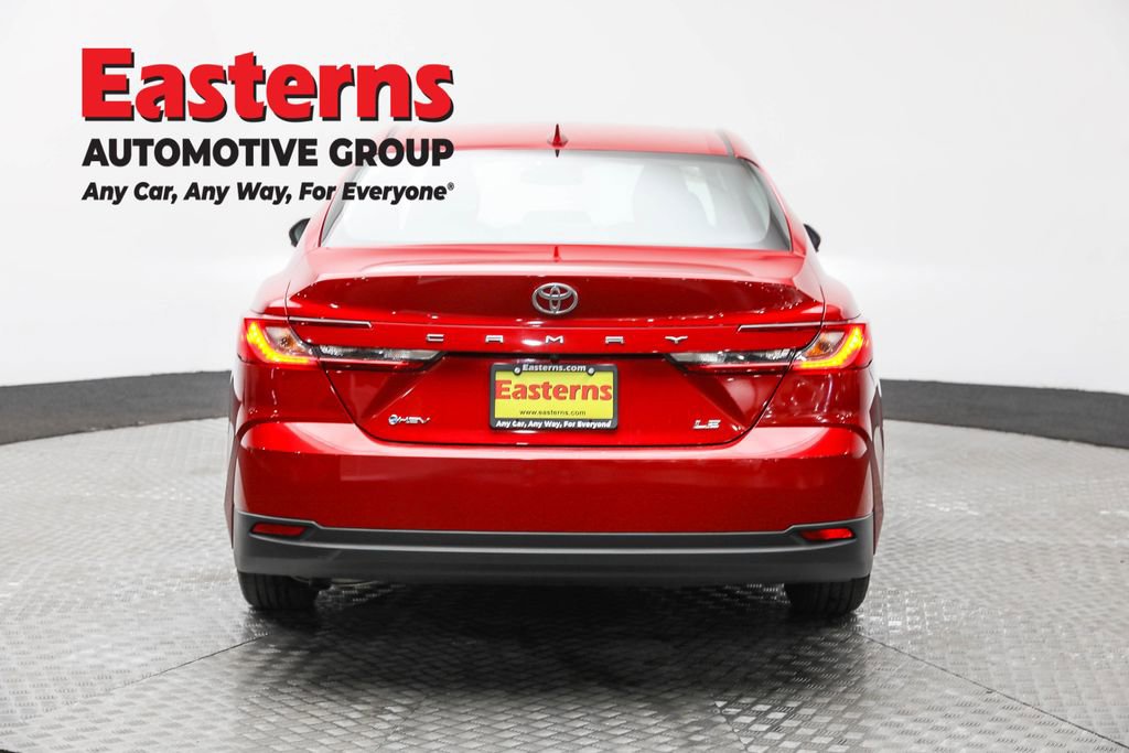 Used 2025 Toyota Camry LE image 6