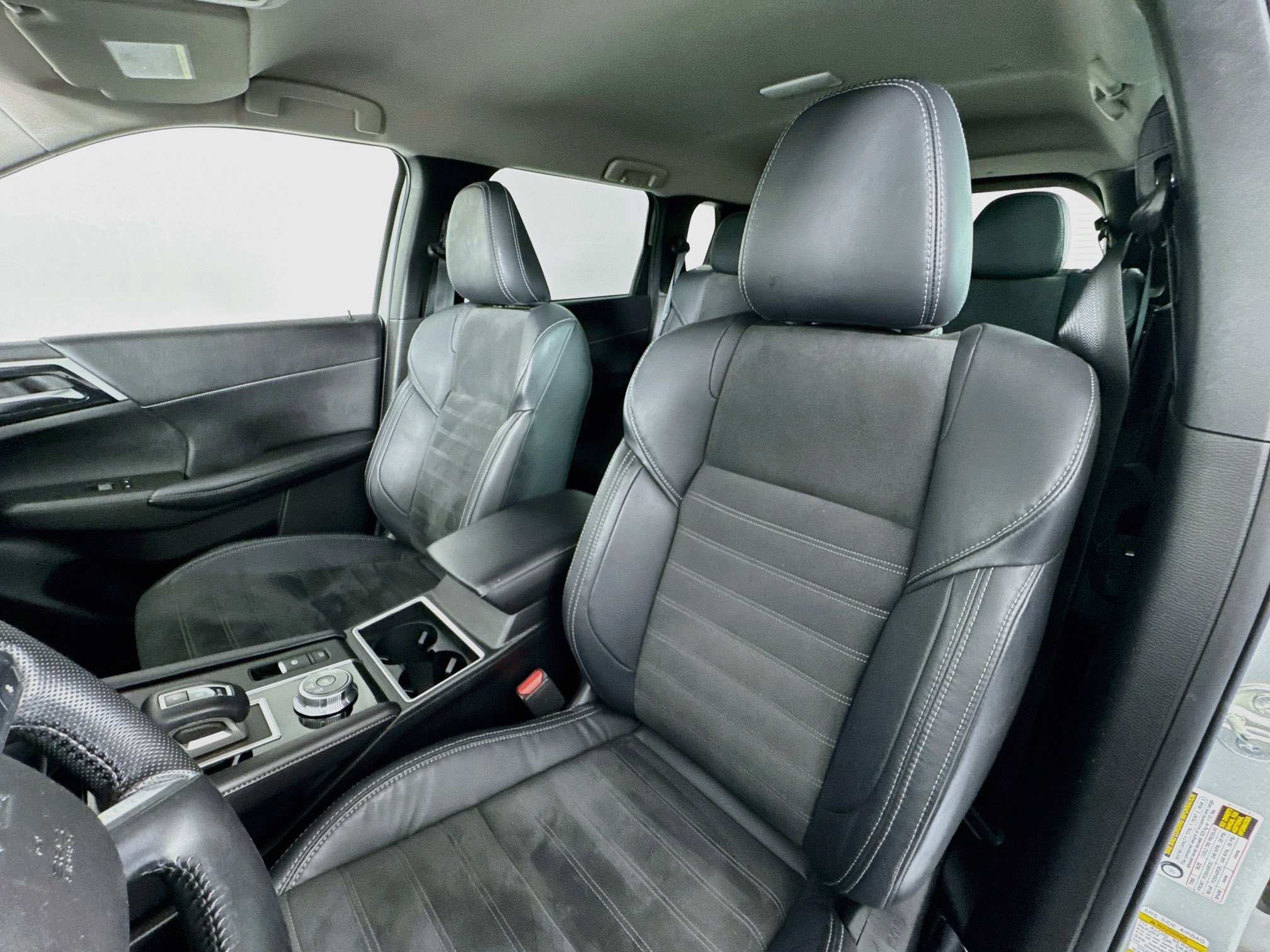 Used 2022 Mitsubishi Outlander SEL Black Edition FWD image 21