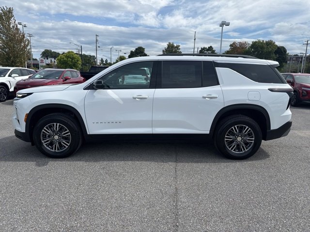 New 2026 Chevrolet Traverse LT w/ LPO, Floor Liner Package image 3