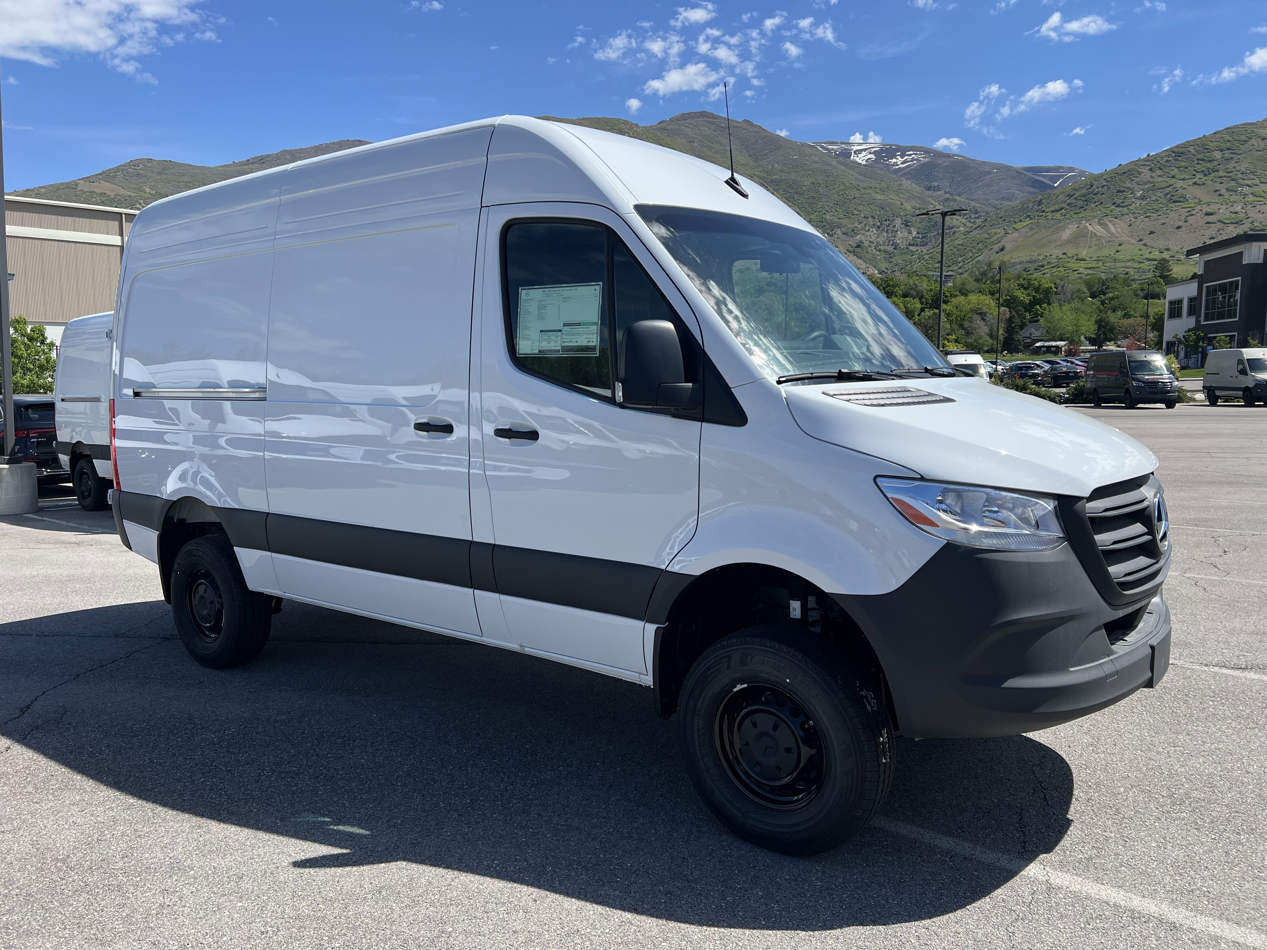 New 2025 Mercedes-Benz Sprinter 2500 image 2