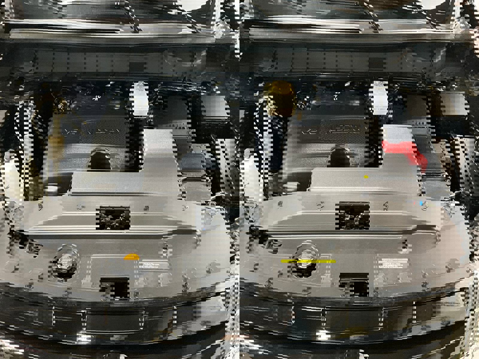 Used 2024 Nissan Pathfinder Platinum w/ Cargo Package image 12