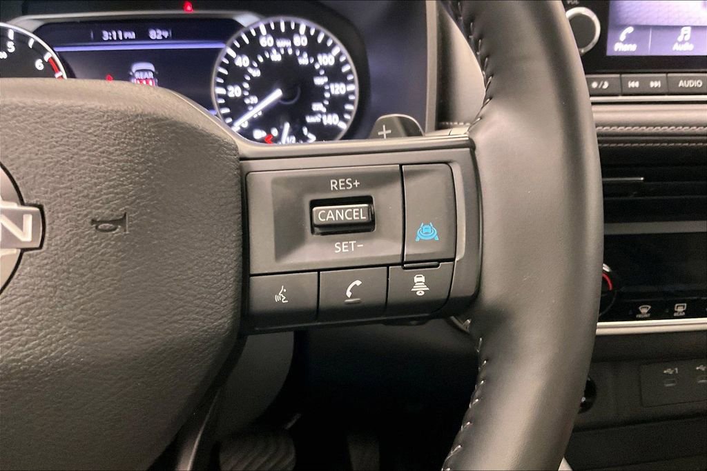 Certified 2025 Nissan Rogue SV FWD image 19