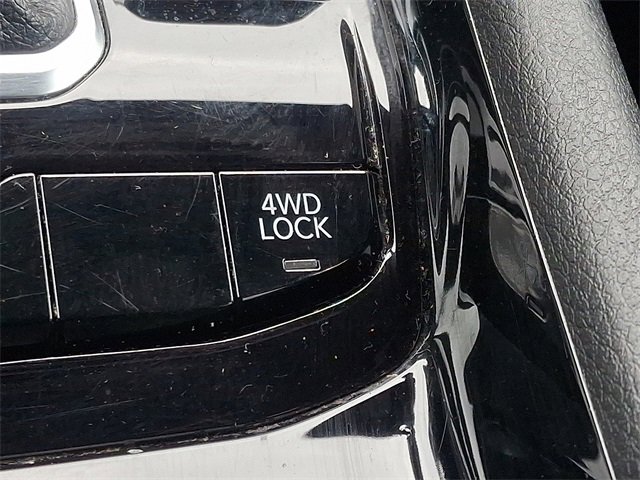 Used 2024 Jeep Compass Limited image 23