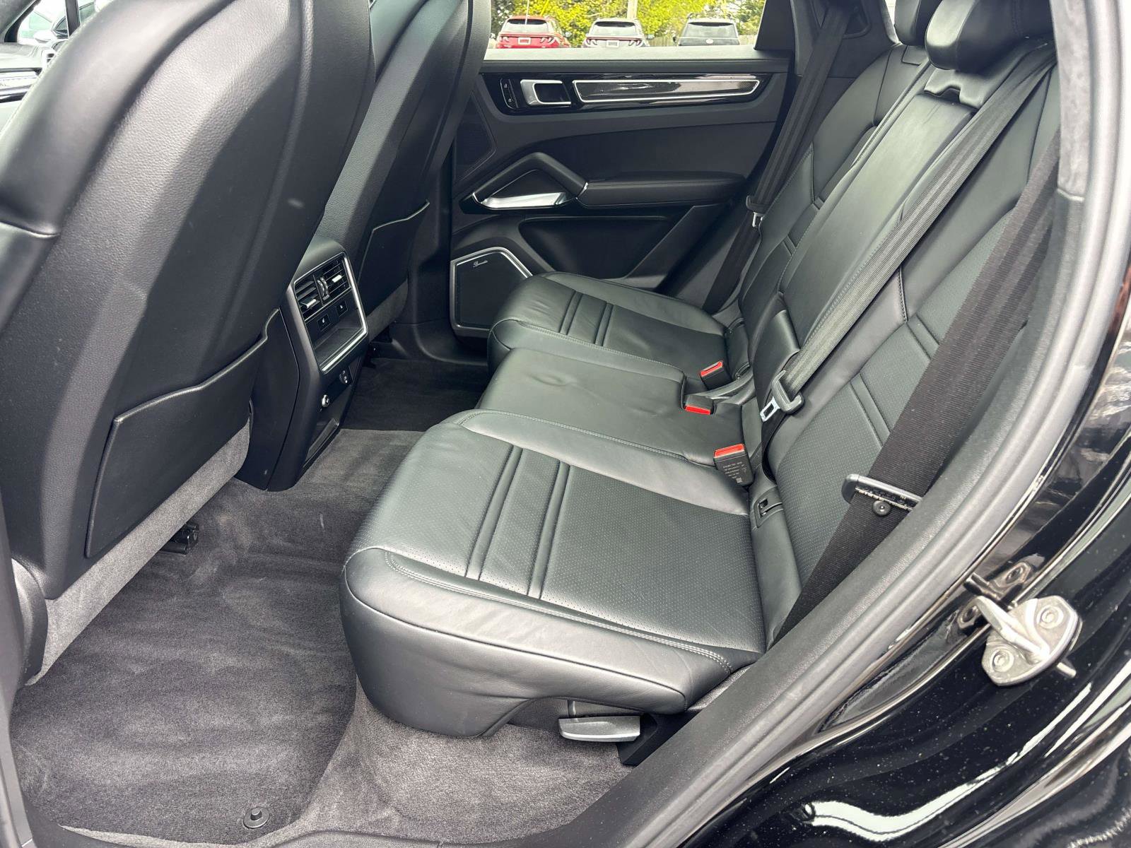 Used 2020 Porsche Cayenne Turbo AWD/4WD image 10