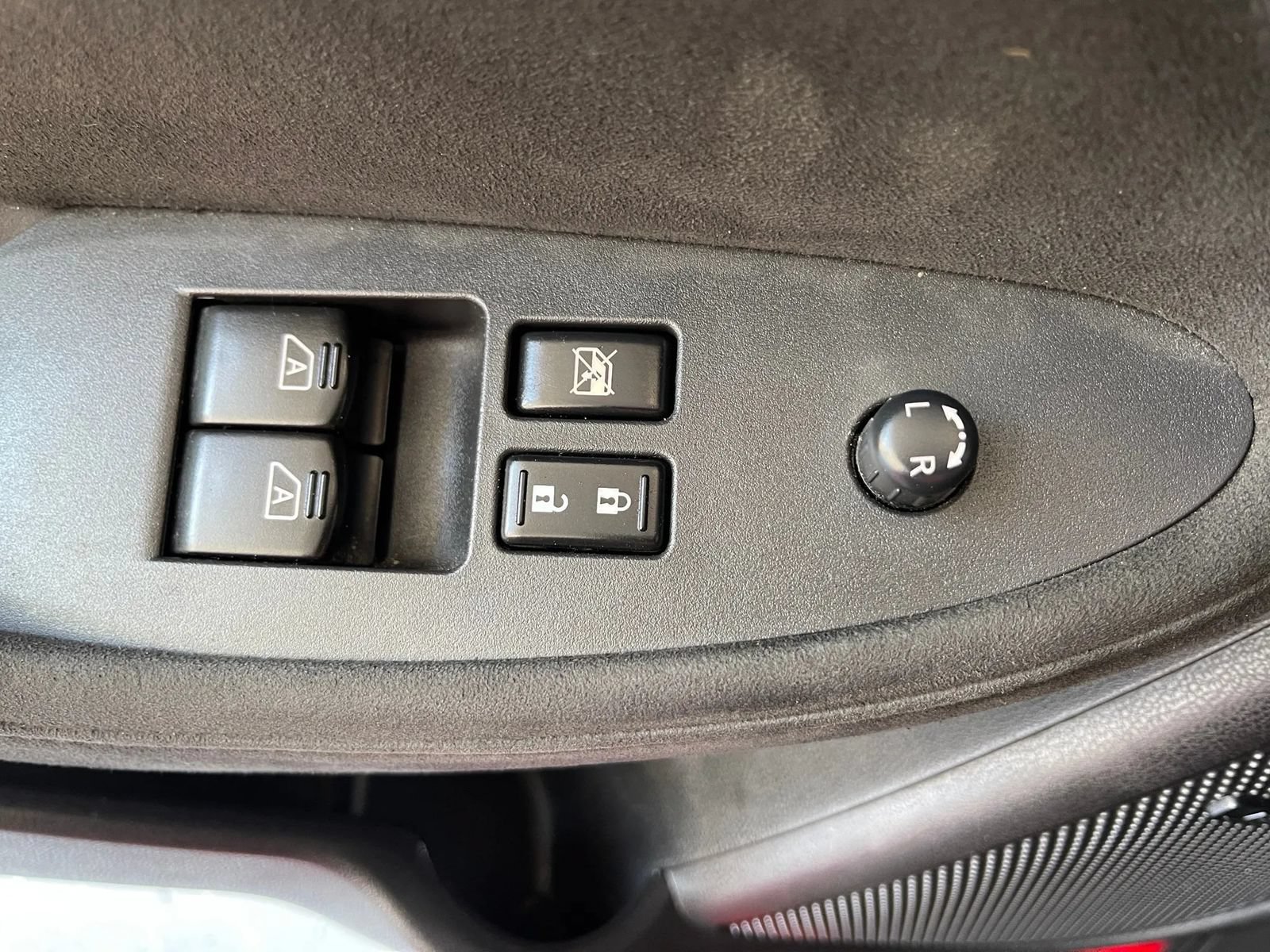 Used 2016 Nissan 370Z NISMO RWD image 38
