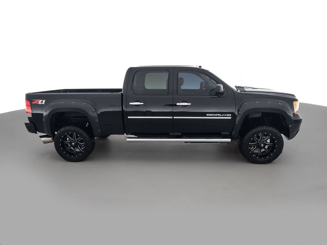 Used 2013 GMC Sierra 2500 Denali w/ Suspension Package, Off-Road AWD/4WD image 4