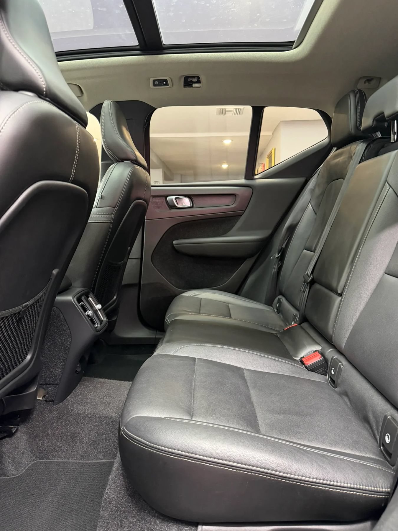 Used 2019 Volvo XC40 T5 Momentum AWD/4WD image 29