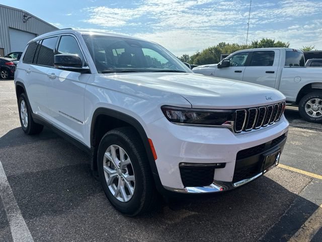 Used 2023 Jeep Grand Cherokee L Limited w/ MOPAR Finishing Package AWD/4WD image 2