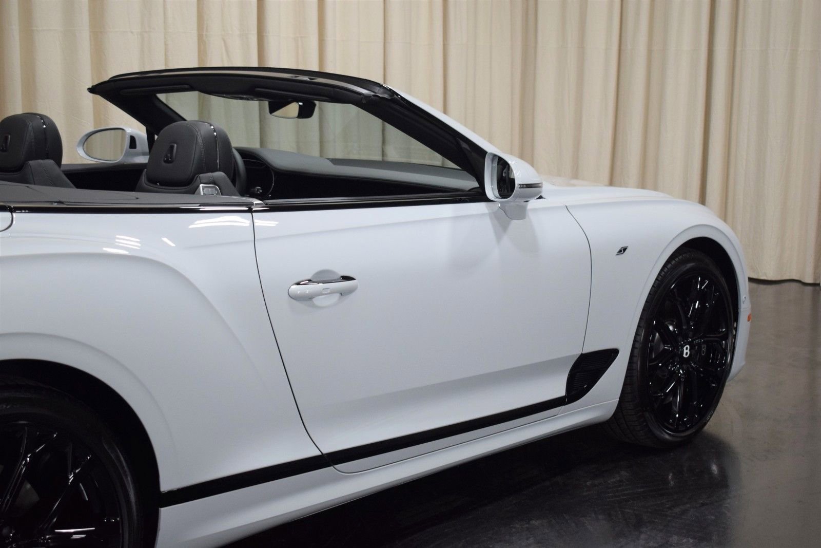 New 2024 Bentley Continental GT S image 9