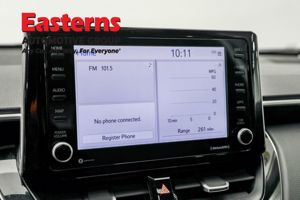 Used 2022 Toyota Corolla Cross XLE w/ Convenience Package image 18