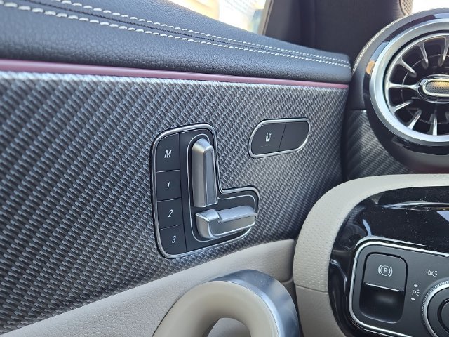 Certified 2025 Mercedes-Benz CLA 250 4MATIC image 18