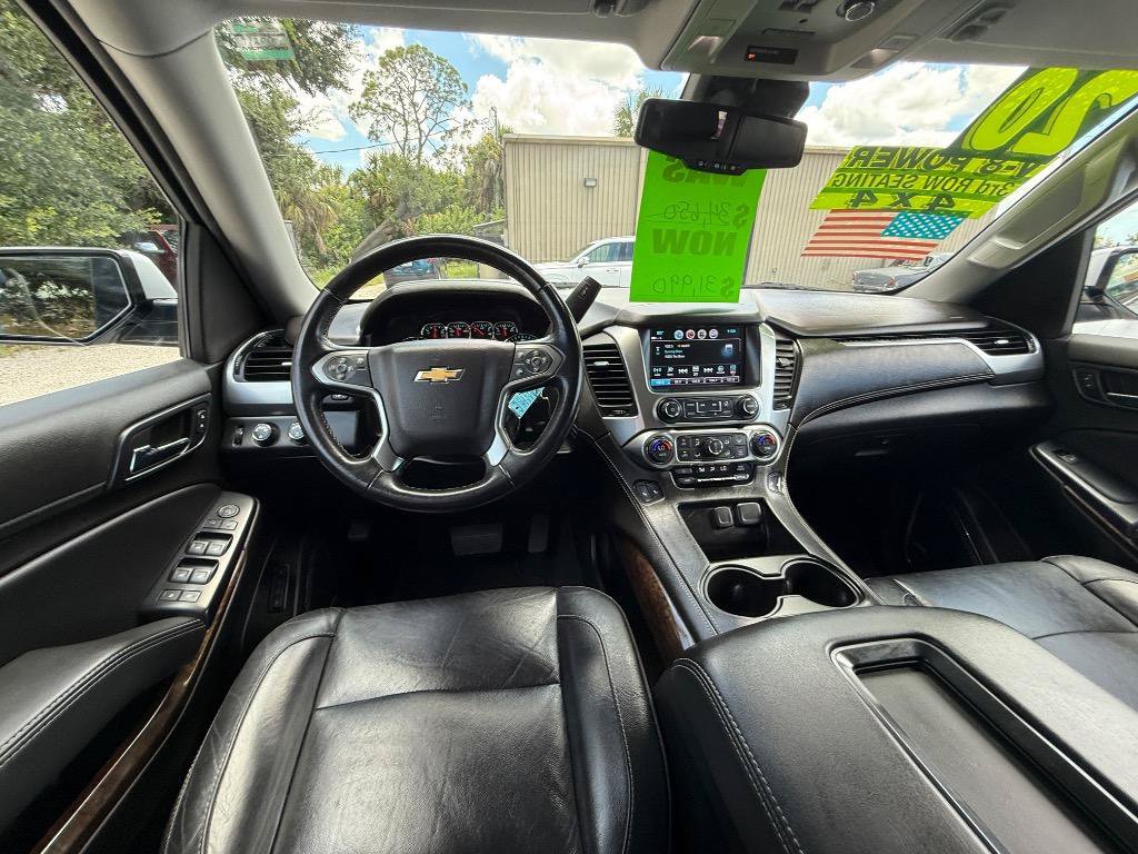 Used 2020 Chevrolet Suburban LT AWD/4WD image 10