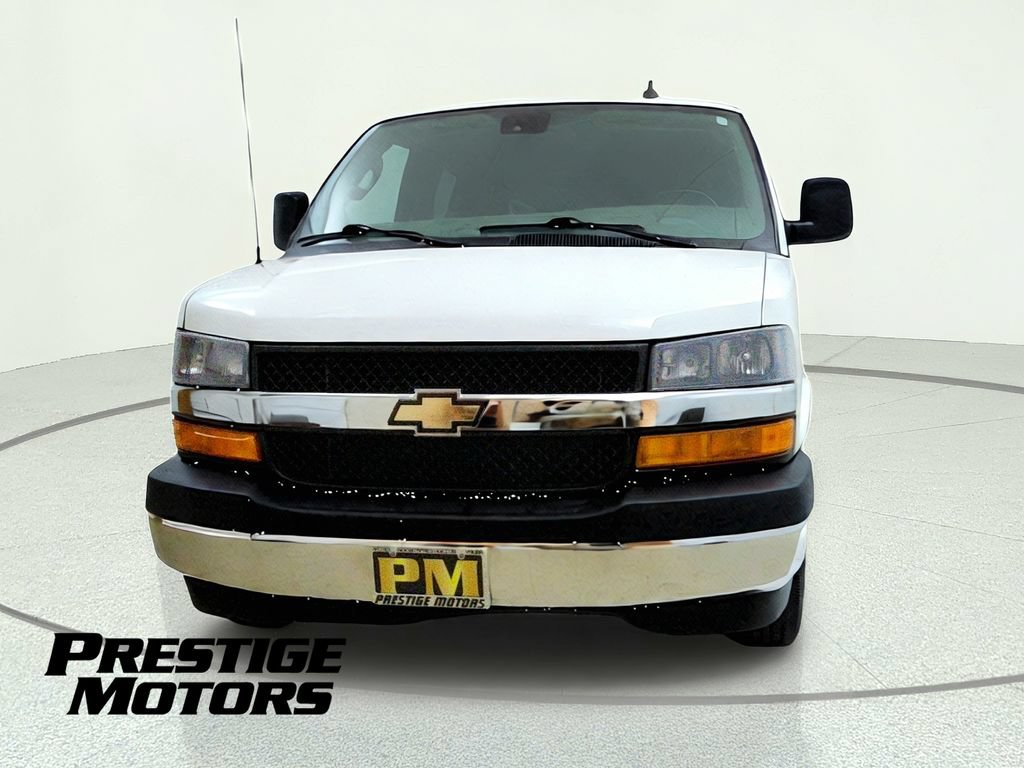 Used 2019 Chevrolet Express 2500 LT w/ LT Preferred Equipment Group RWD image 2