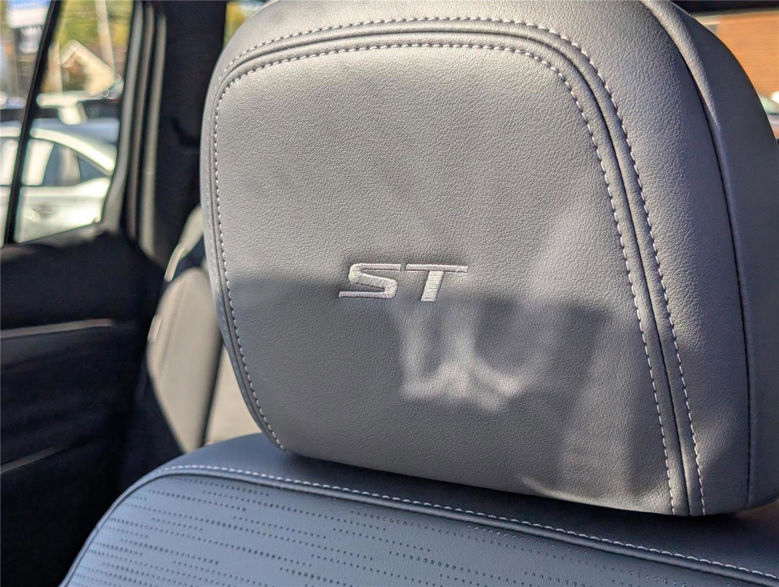 New 2026 Buick Enclave Sport Touring w/ Power Package image 21