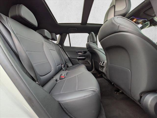 Used 2025 Mercedes-Benz GLC 300 image 19