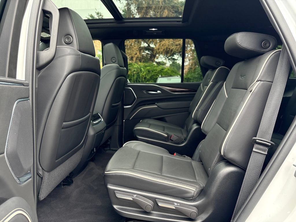 Certified 2023 Cadillac Escalade Premium Luxury AWD/4WD image 25