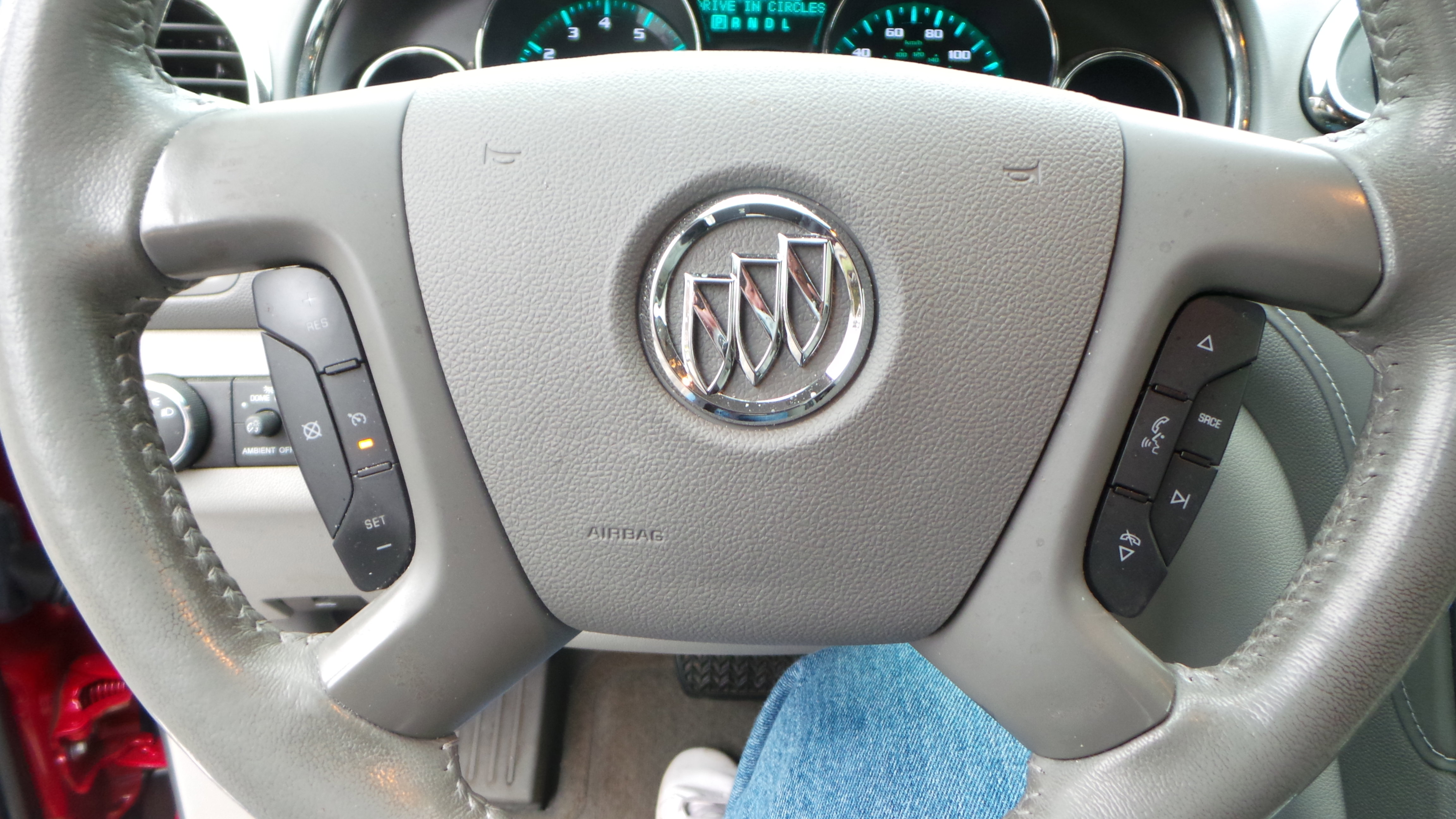 Used 2014 Buick Enclave Leather image 16