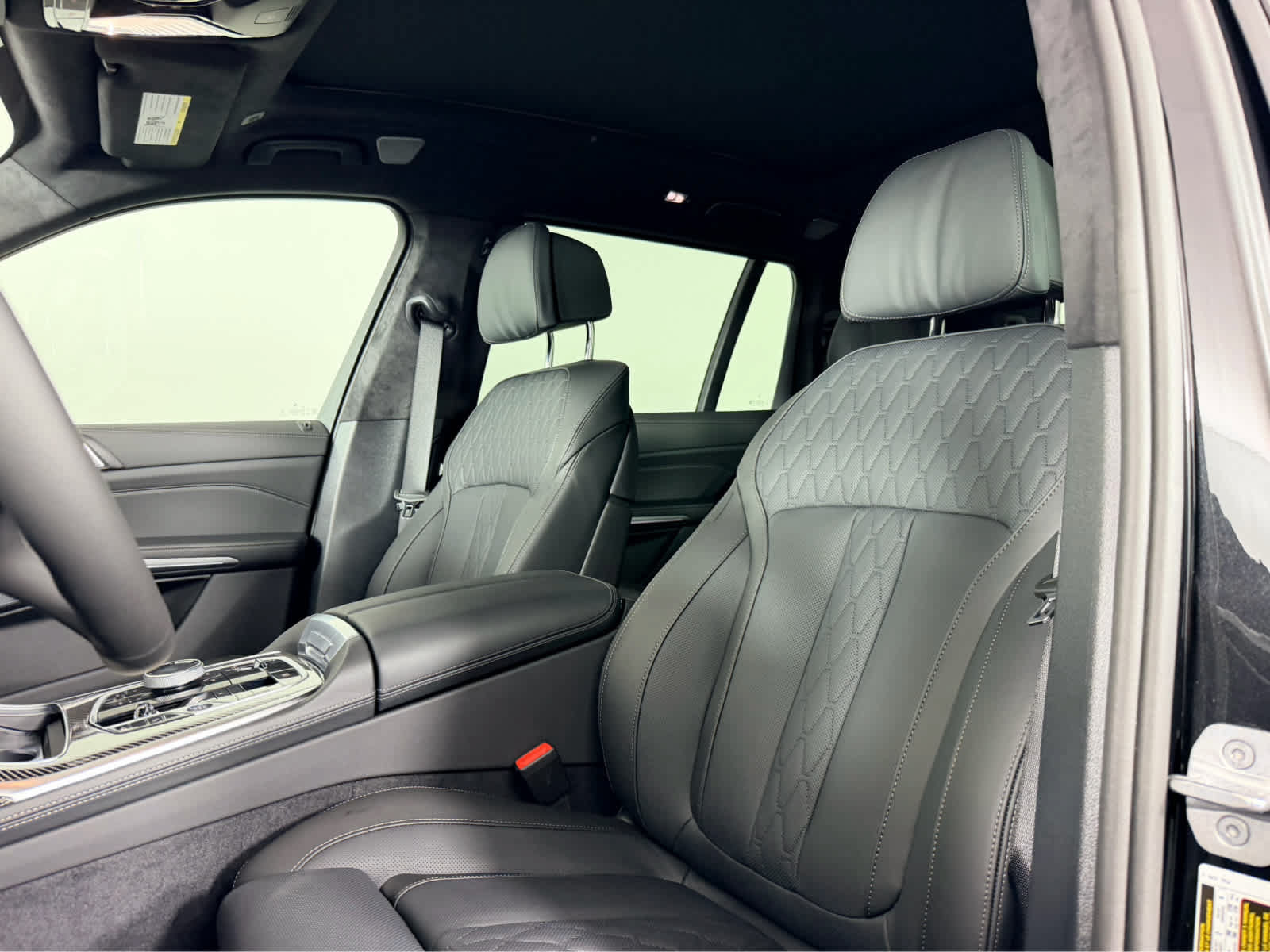 New 2027 BMW X7 M60i AWD/4WD image 10