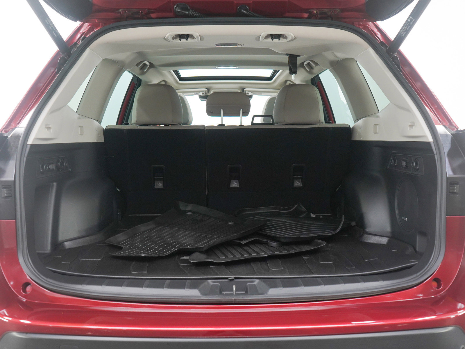 Used 2022 Subaru Forester Limited image 18