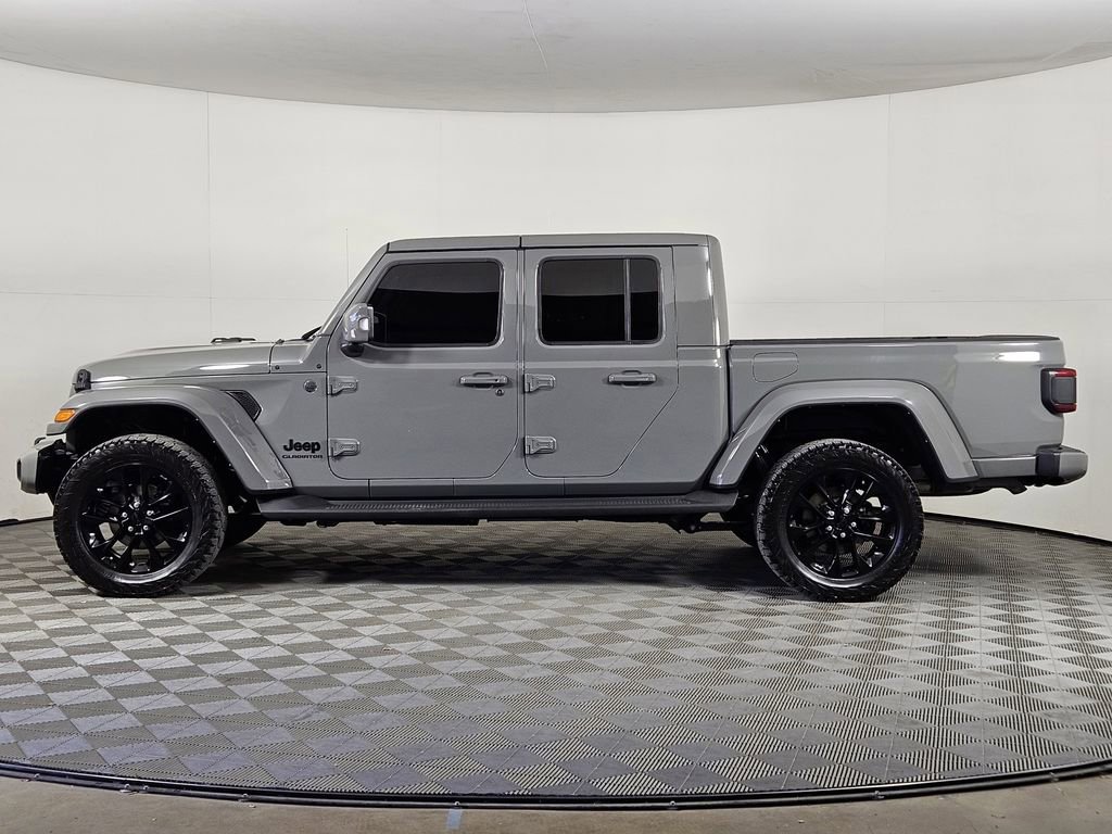 Used 2022 Jeep Gladiator Overland AWD/4WD image 3