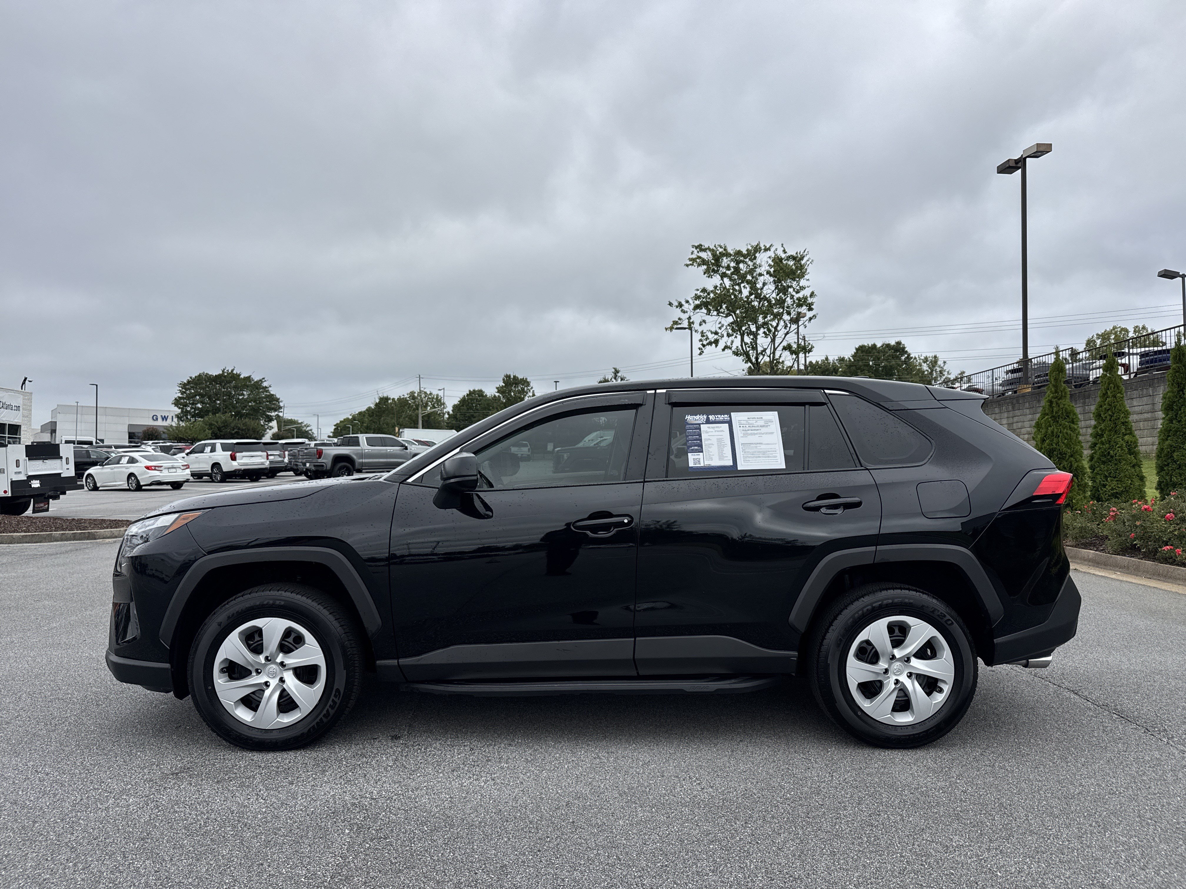 Used 2025 Toyota RAV4 LE FWD image 7