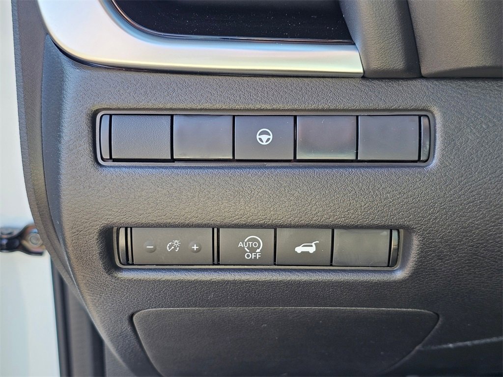 New 2026 Nissan Rogue SV image 30