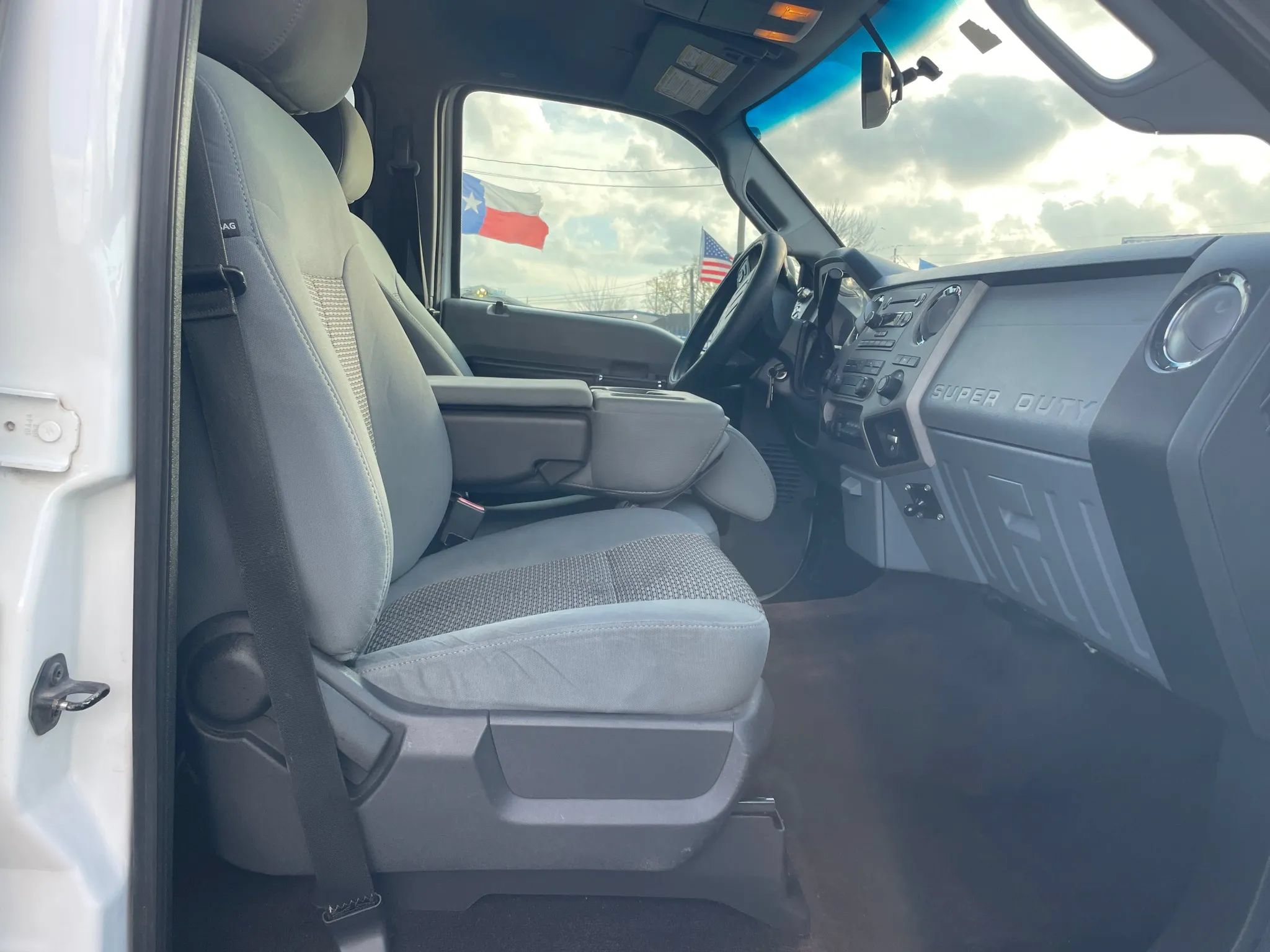 Used 2015 Ford F350 XLT w/ XLT Value Package AWD/4WD image 14