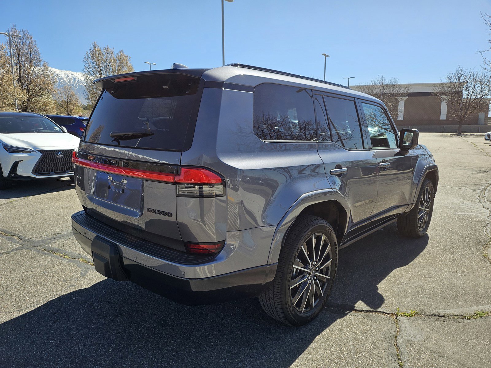 Used 2026 Lexus GX 550 w/ Cold Area Package image 5