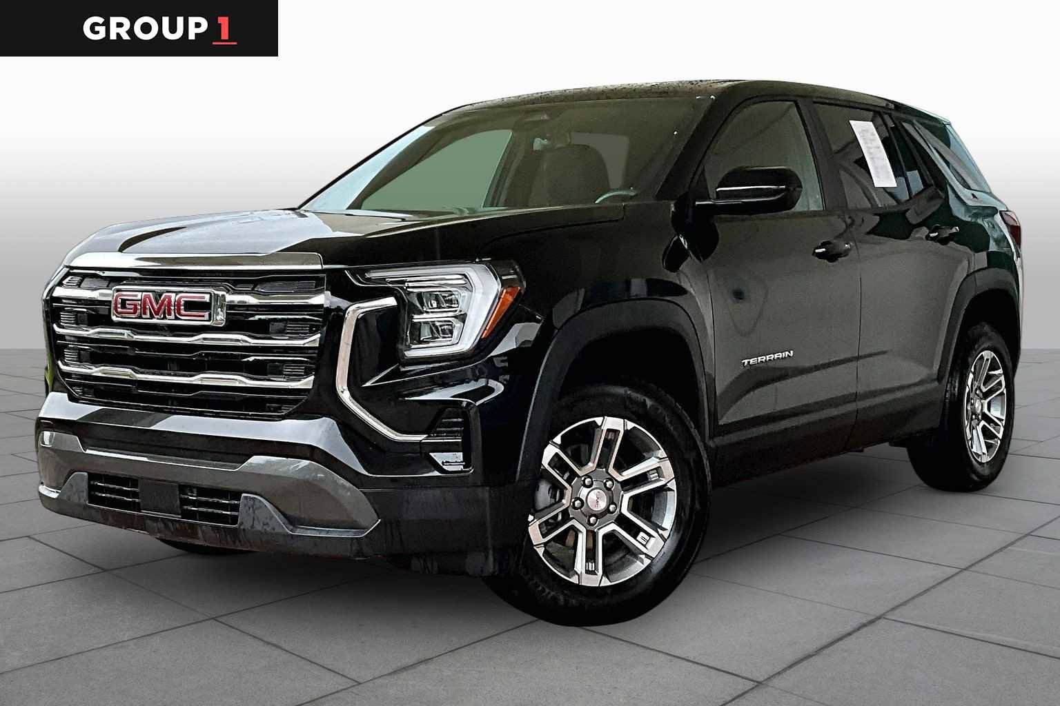 Used 2025 GMC Terrain Elevation FWD image 1