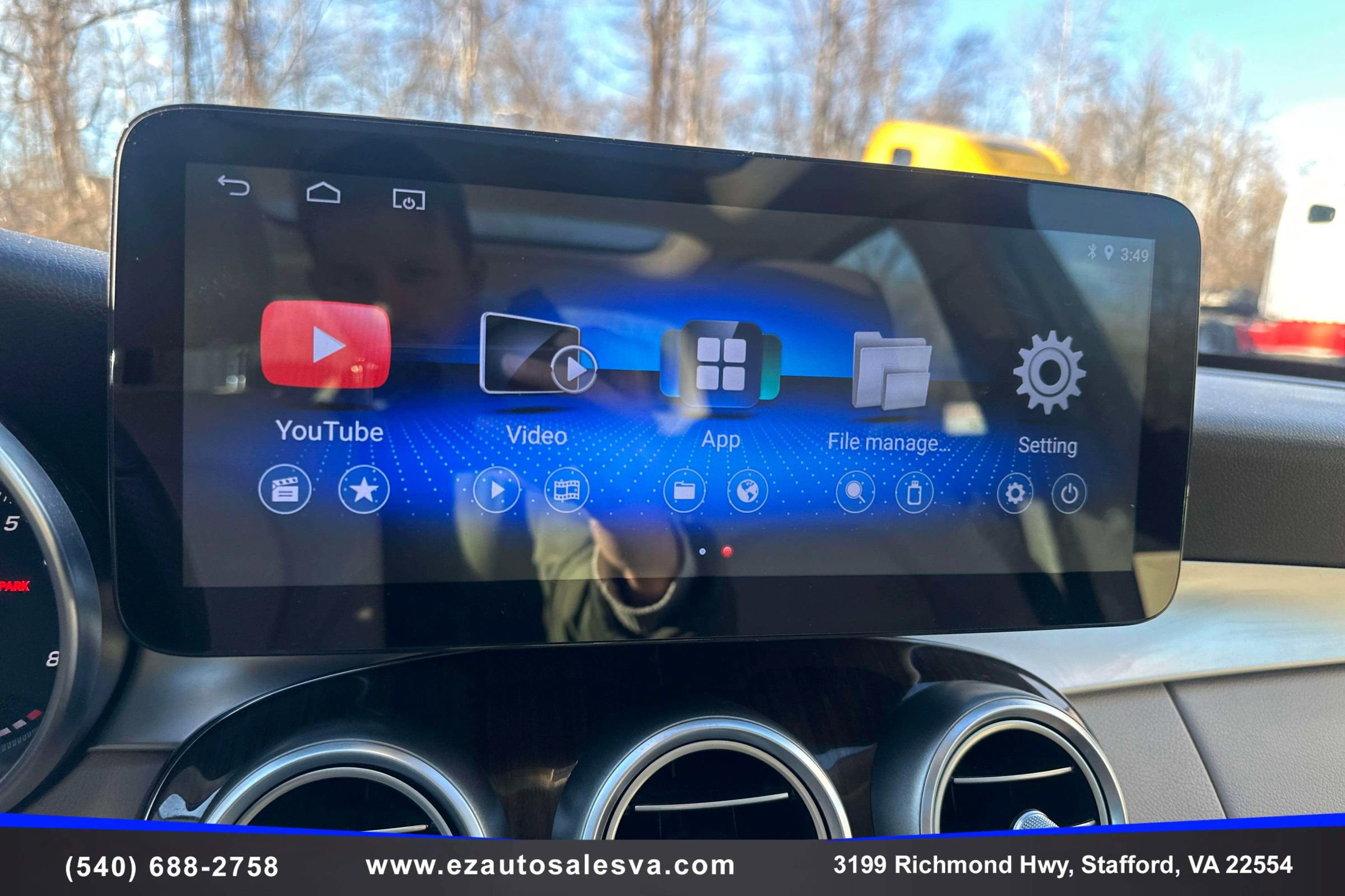 Used 2017 Mercedes-Benz C 300 4MATIC Sedan w/ Premium 2 Package image 24