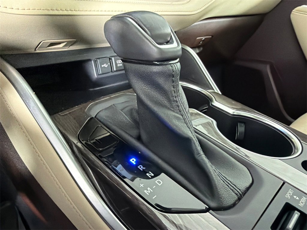 Used 2020 Toyota Highlander Limited image 33