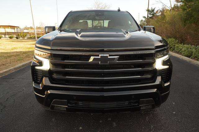 Used 2024 Chevrolet Silverado 1500 High Country w/ Midnight Edition image 8