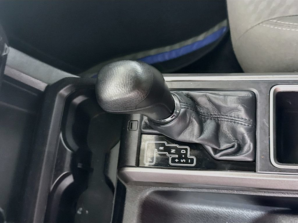 Certified 2021 Toyota Tacoma SR5 AWD/4WD image 15