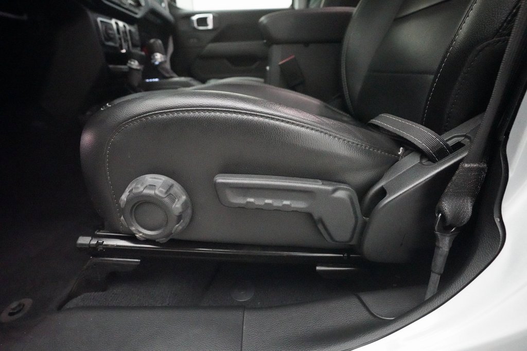 Used 2022 Jeep Wrangler Unlimited Sahara image 28