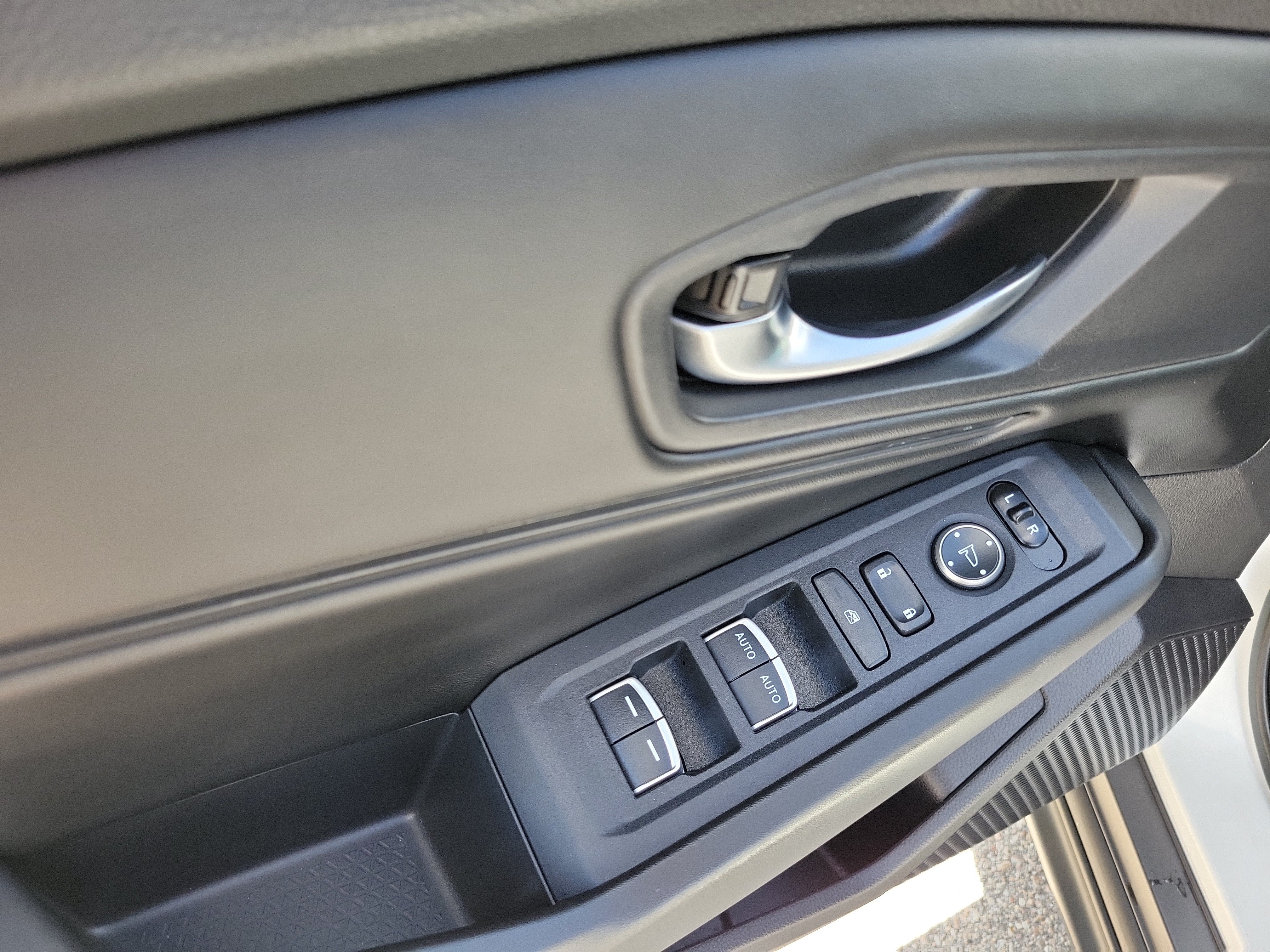 Used 2024 Honda Accord EX image 18
