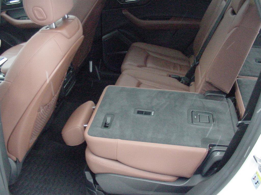 Used 2021 Audi Q7 3.0T Premium Plus w/ Premium Plus Package image 37