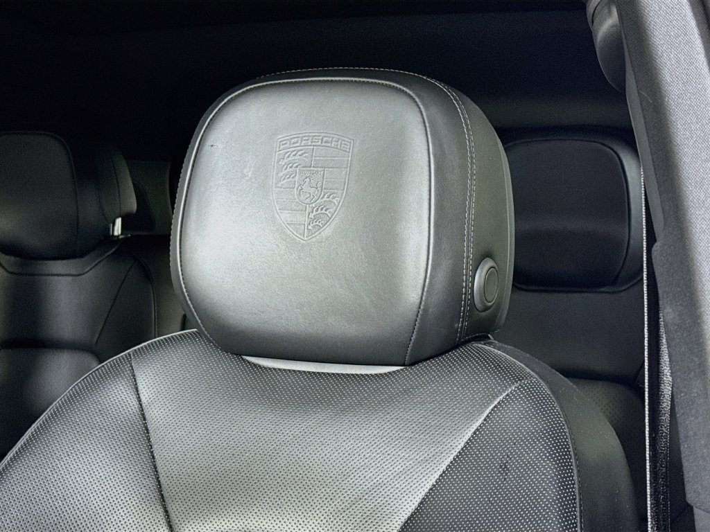 Certified 2023 Porsche Cayenne AWD/4WD image 24
