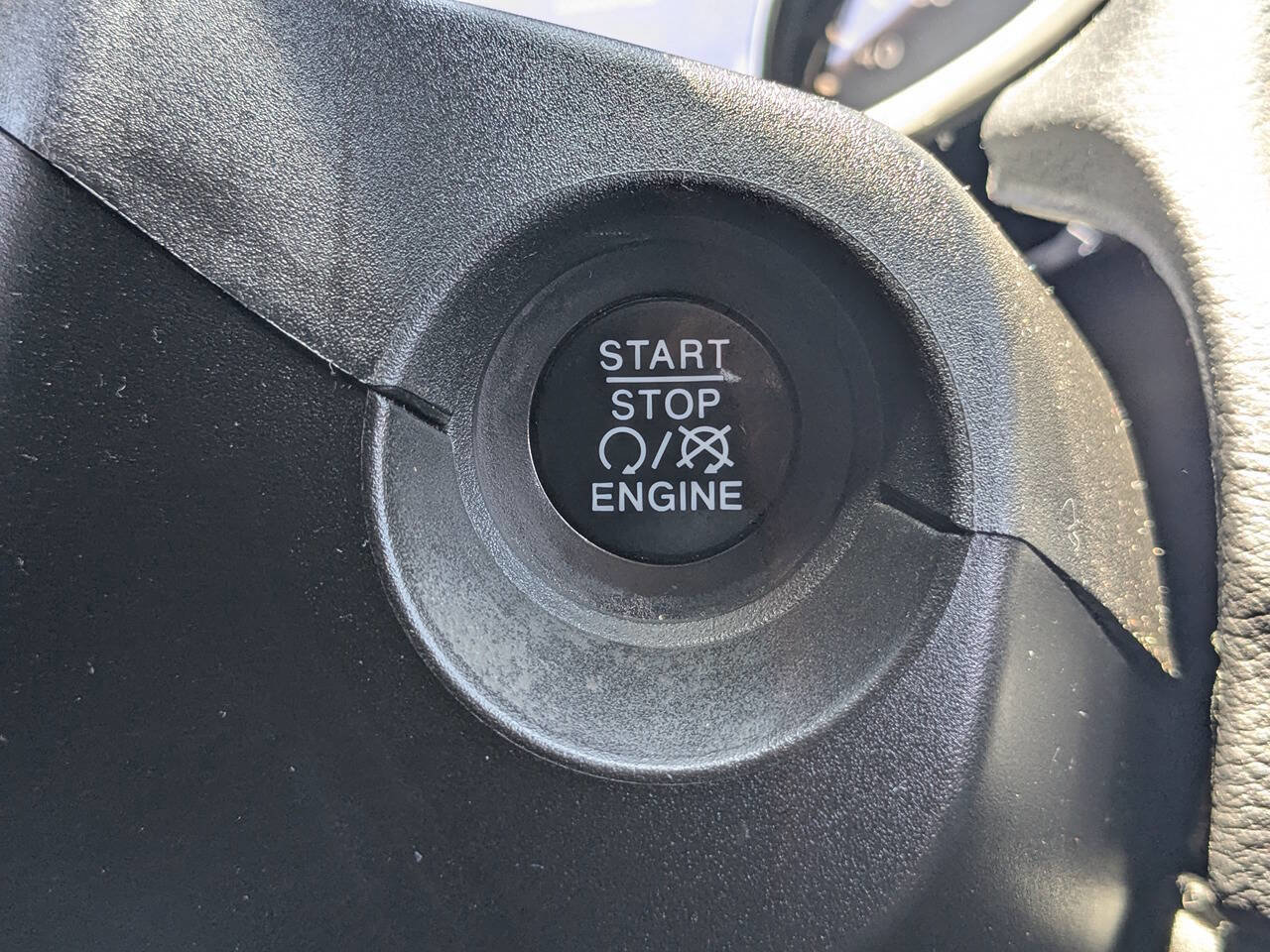 Used 2018 Jeep Compass Sport image 29