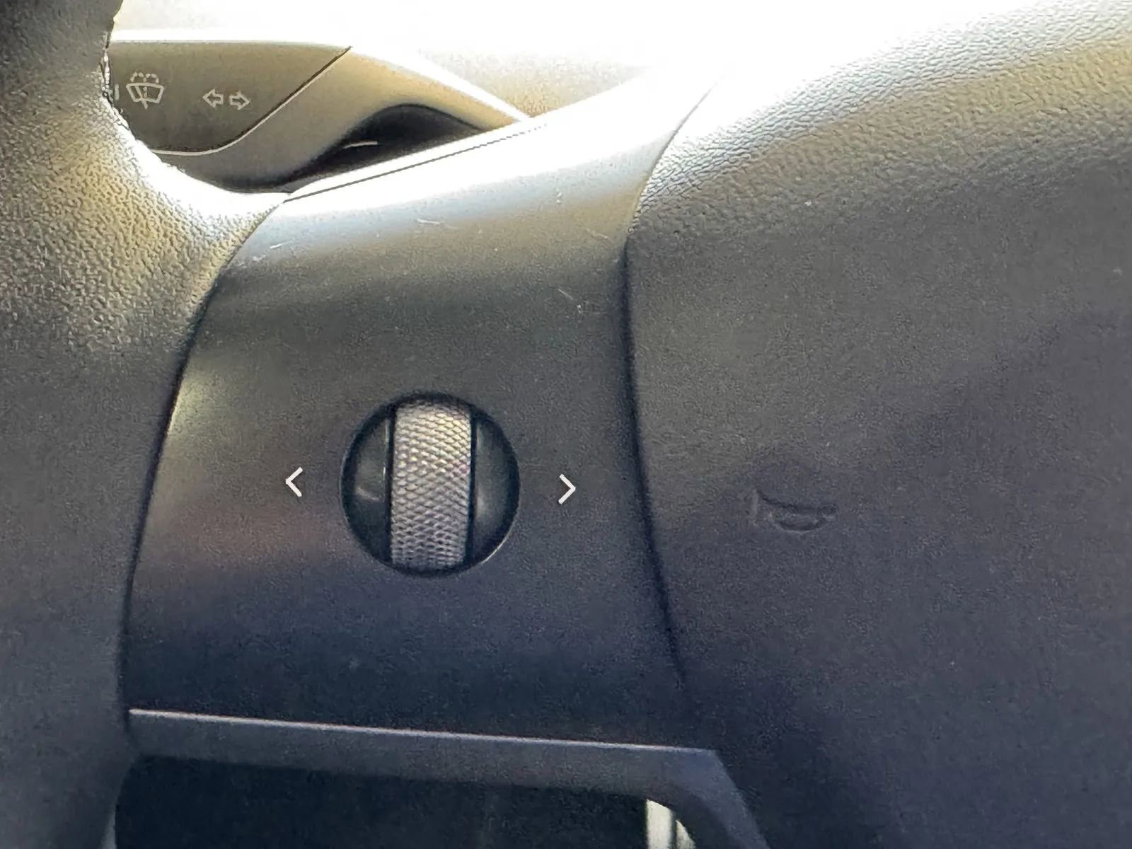 Used 2022 Tesla Model Y Performance image 20