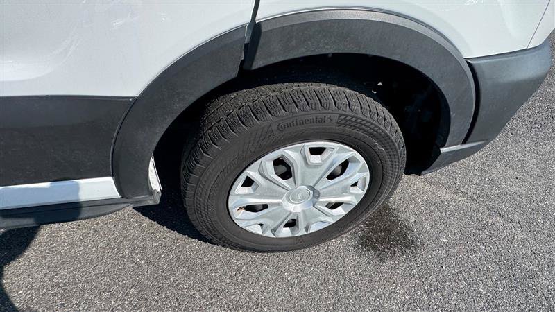 Used 2023 Ford E-Transit Medium Roof RWD image 27