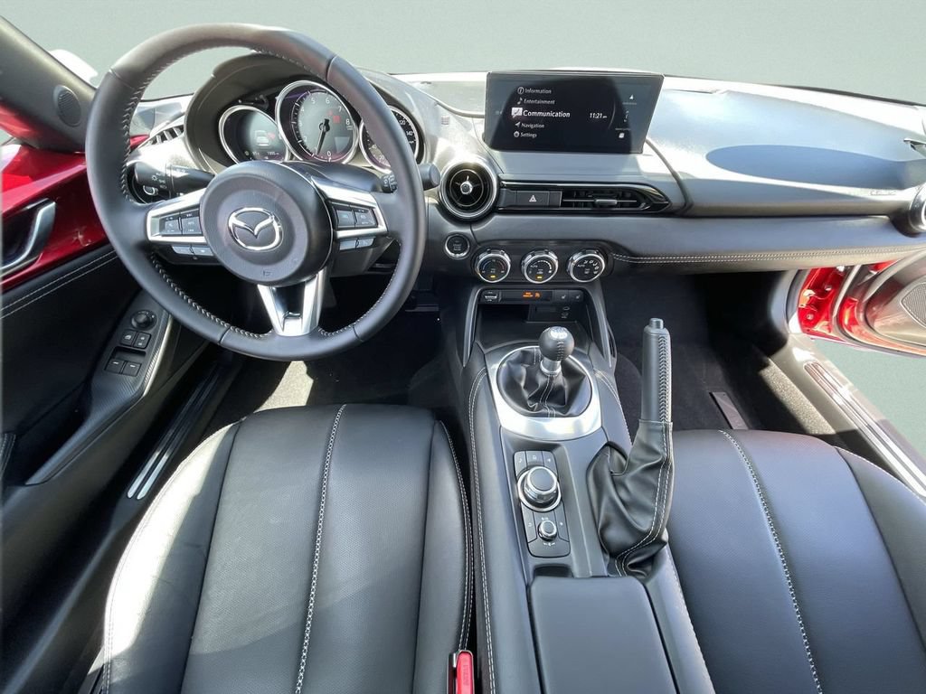Used 2025 MAZDA MX-5 Miata RF Grand Touring RWD image 14