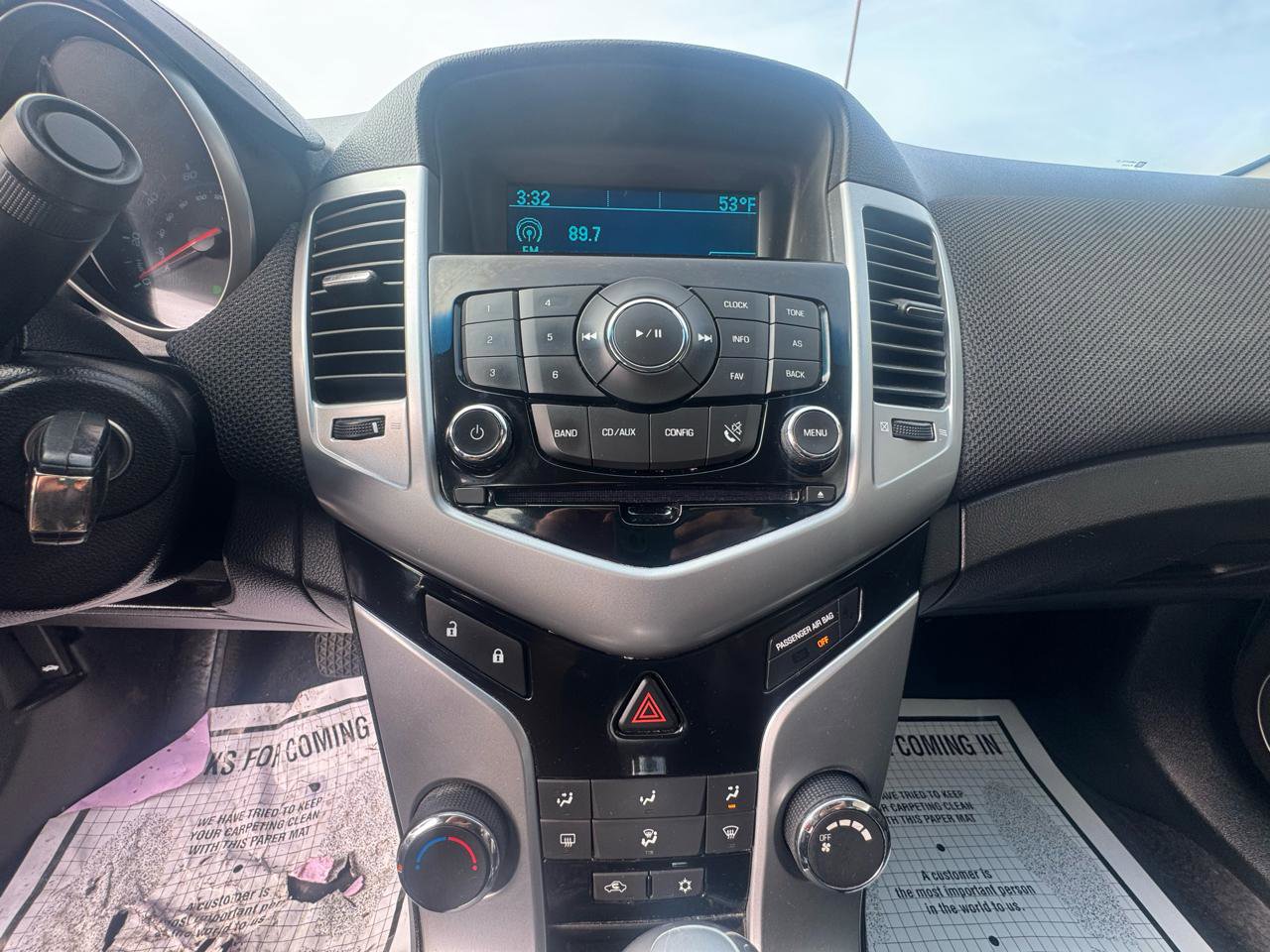 Used 2011 Chevrolet Cruze LT FWD image 10