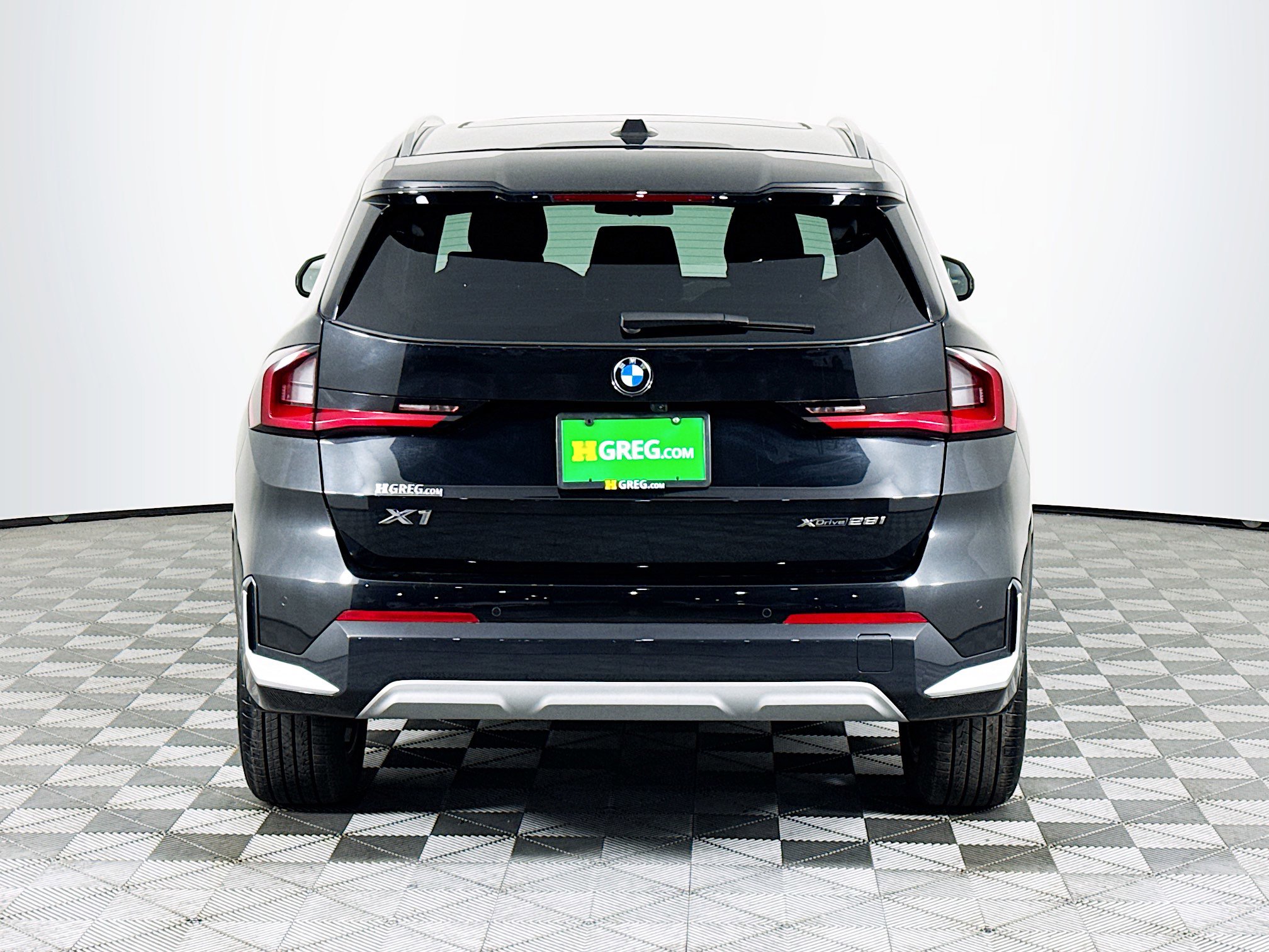 Used 2026 BMW X1 xDrive28i image 8