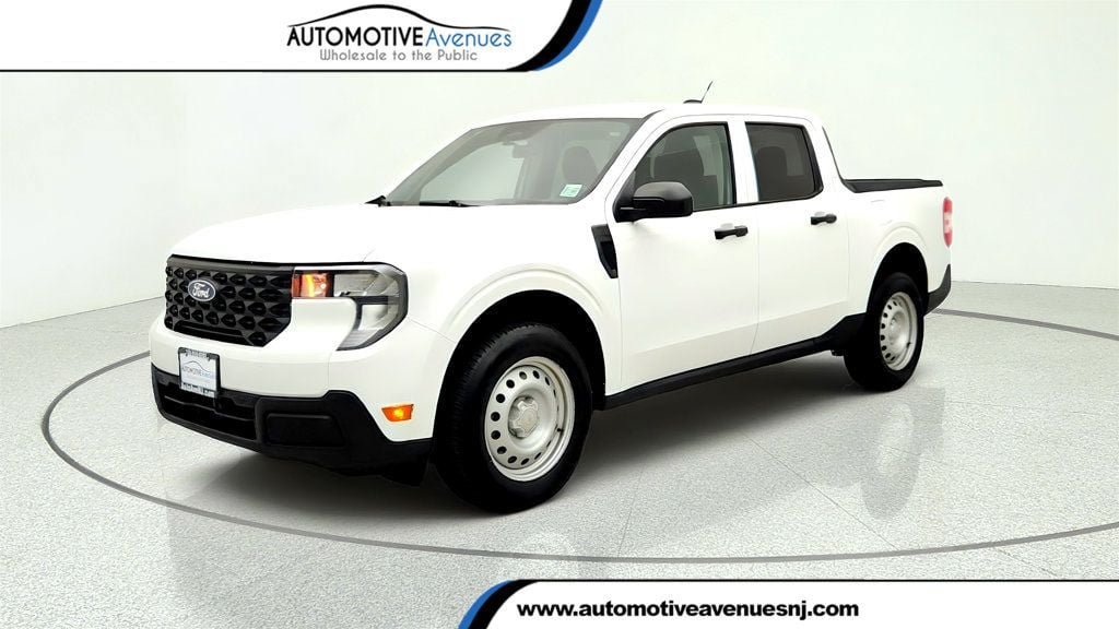 Used 2025 Ford Maverick XL