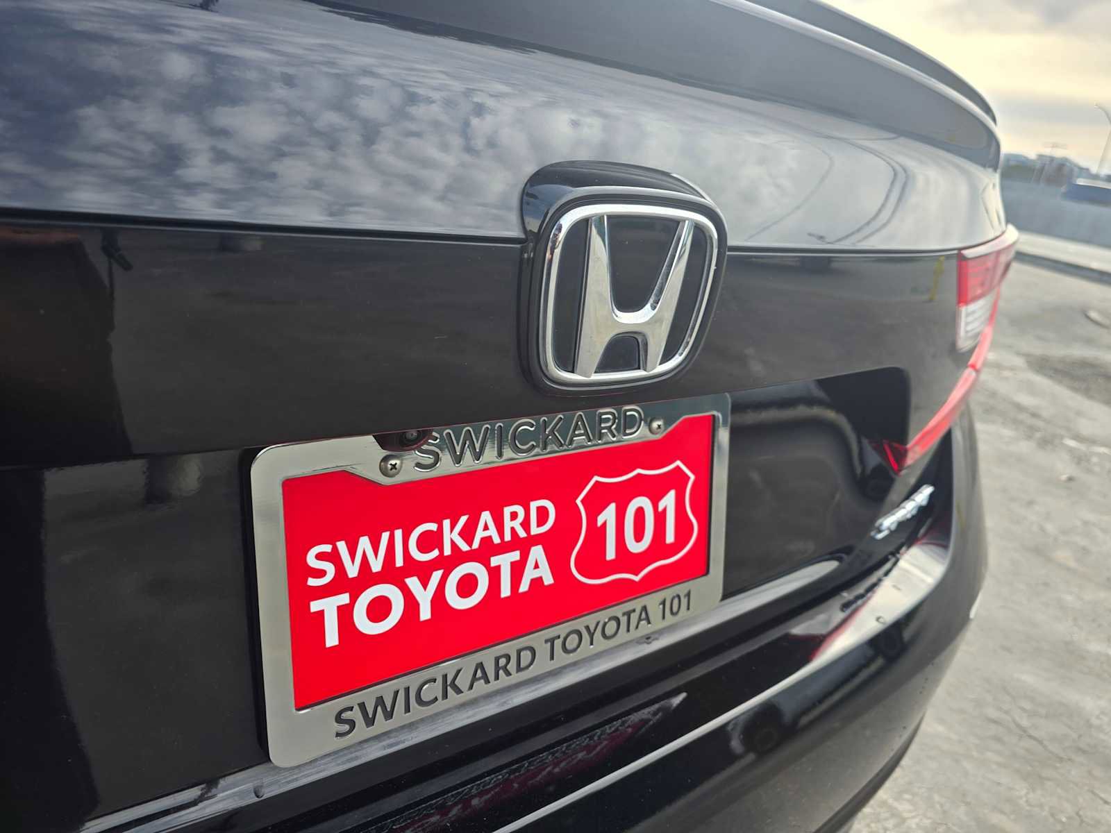 Used 2018 Honda Accord Sport image 16