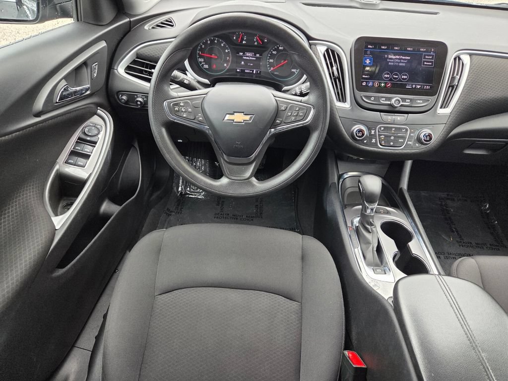 Used 2024 Chevrolet Malibu LT FWD image 9