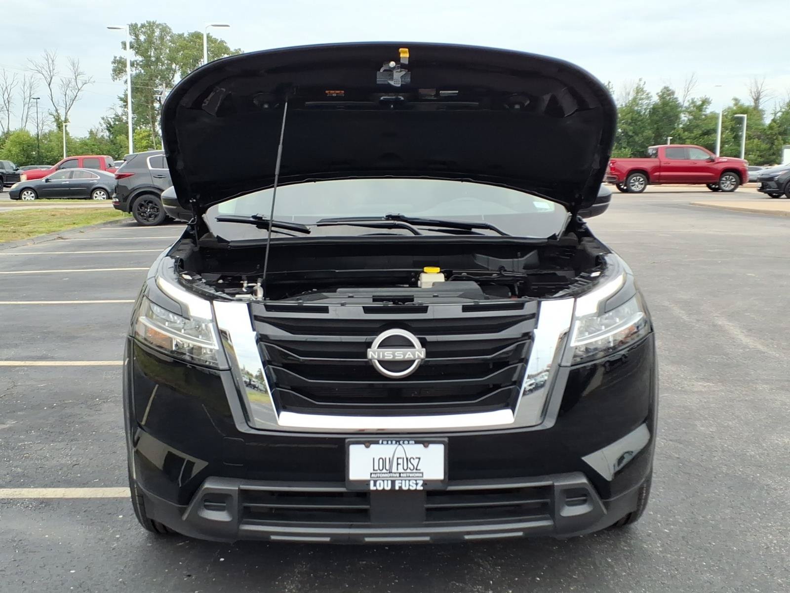 Used 2022 Nissan Pathfinder SV AWD/4WD image 33