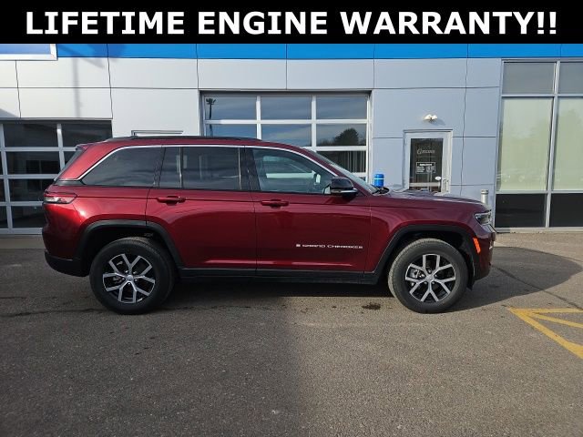 Used 2024 Jeep Grand Cherokee Limited w/ Luxury Tech Group II AWD/4WD image 8